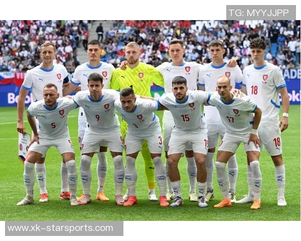 捷克著名足球球星成长历程与辉煌成就全景解读